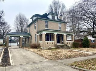 311 E Commercial St, Charleston, MO 63834