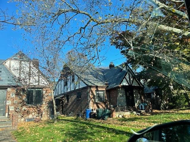 2nd image of 179-09 80th Dr