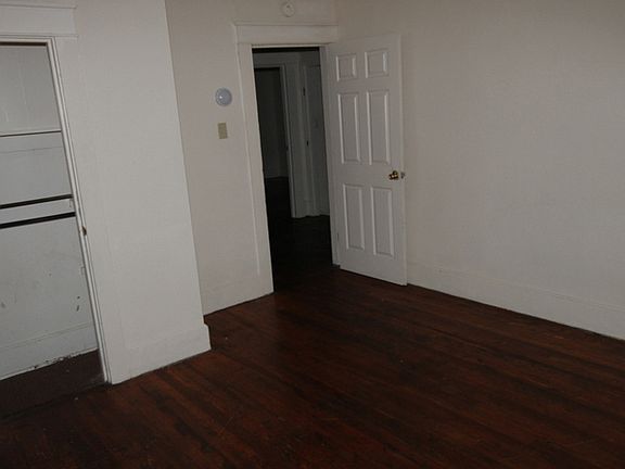 5th image of 1429 Judson St #B
