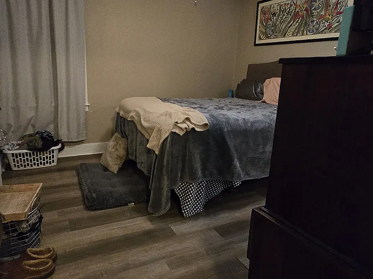 528 Whitfield St — Photo 11