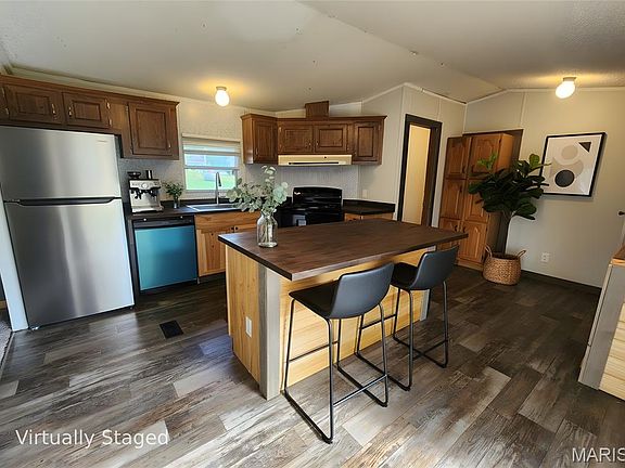 5th image of 400 W Ruby St