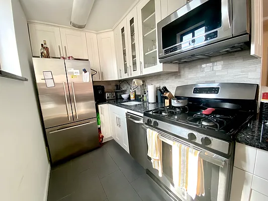 Rented by Corcoran | media 2