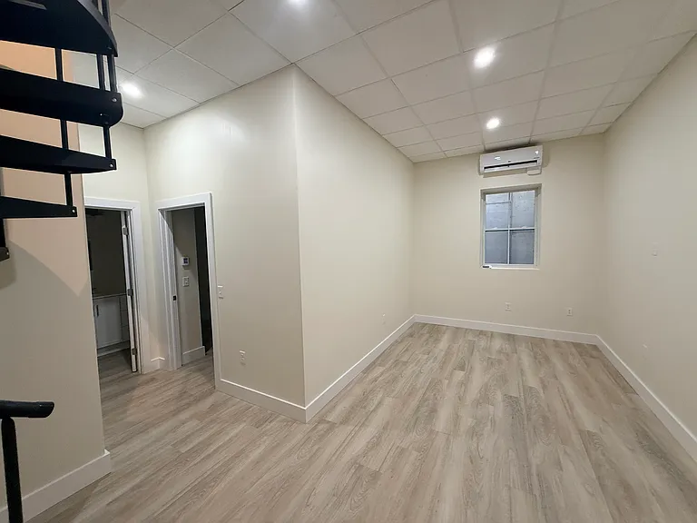 12A Davkim Ln — Photo 11