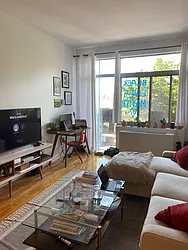 Rented by Chana Ofek, LREB