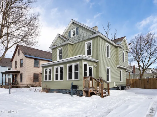 17 Kenworthy Avenue, Glens Falls, NY 12801