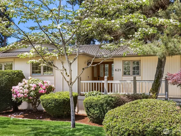 621 128th Avenue SE, Bellevue, WA 98005