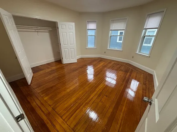 174 Woodrow Ave APT 2, Dorchester Center, MA 02124