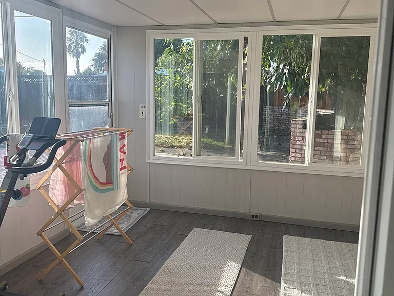 1732 Fallbrook Ave — Photo 8