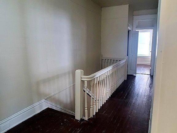 4th image of 3013 2nd Ave