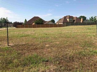 1000 Rayna Dr, Longview, TX 75605