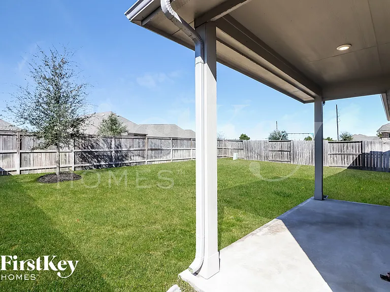 6406 Wolf Run Dr — Photo 14