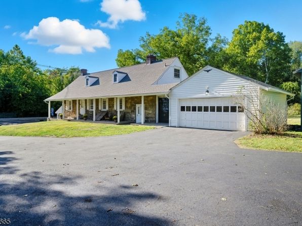 292 Main Rd #202