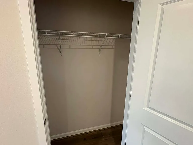 19319 NE 69th Way #101 — Photo 15