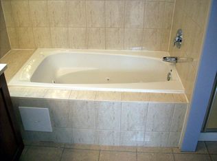 4535 S Indiana Ave APT 2, Chicago, IL 60653