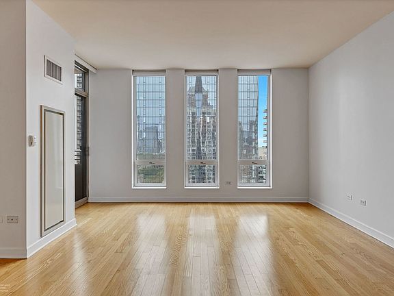 4th image of 1250 S Michigan Ave APT 2104