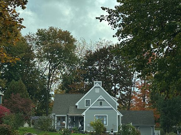 House sits on the upper cul-de-sac.