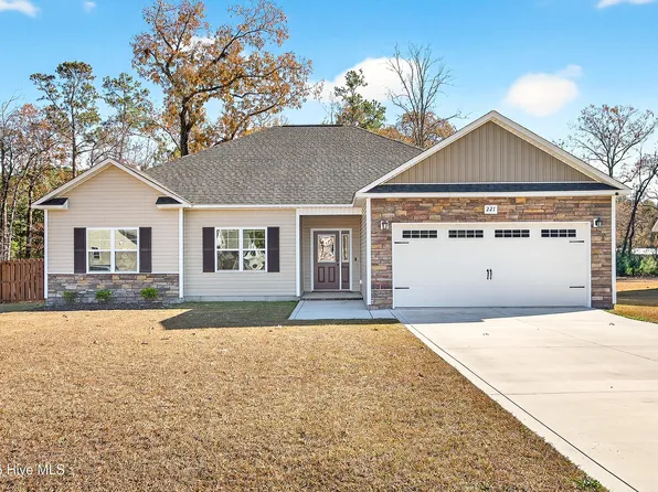 227 Westfield Drive, Richlands, NC 28574