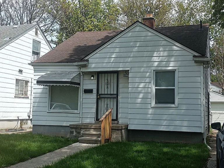 12944B Rosemont Ave — Photo 1