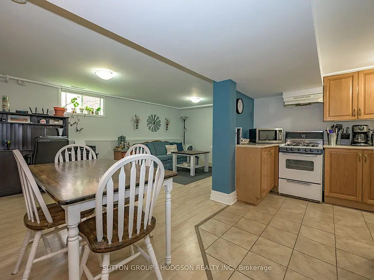 111 Lincoln Pl — Photo 6