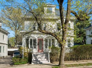 121 Thorndike St, Brookline, MA 02446