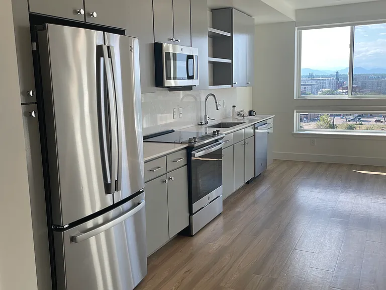 601 Park Ave W #1121 — Photo 5