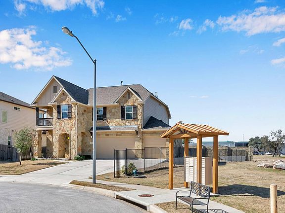 3rd image of 241 Carrack Dr