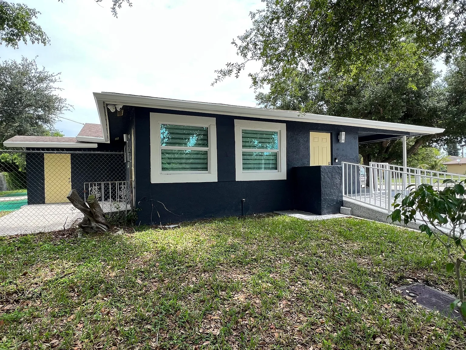 5 bed, 2.0 bath, 1562 sqft, $7,500 — Photo 1