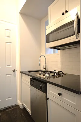 Rented by Bold New York | media 9