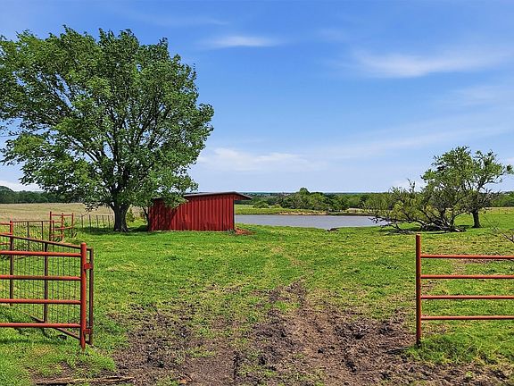 4th image of 562 Lazy S Ranch Rd