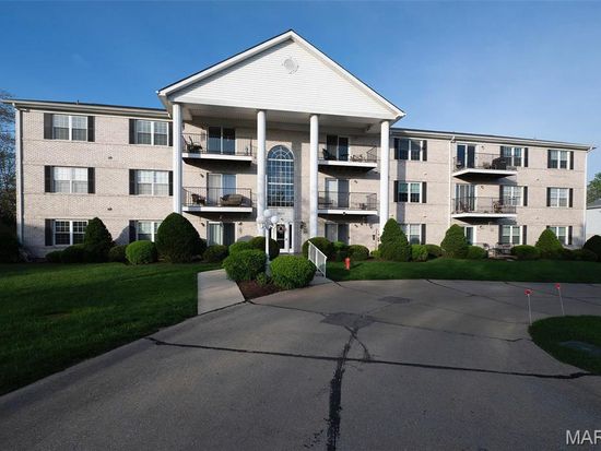 3624 Colonia Place Dr APT D, Saint Louis, MO 63125