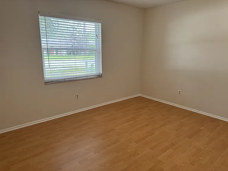 4010 Woodsong Dr — Photo 2