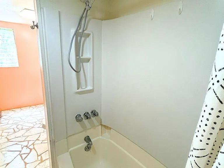 4433 Sierra Dr — Photo 16