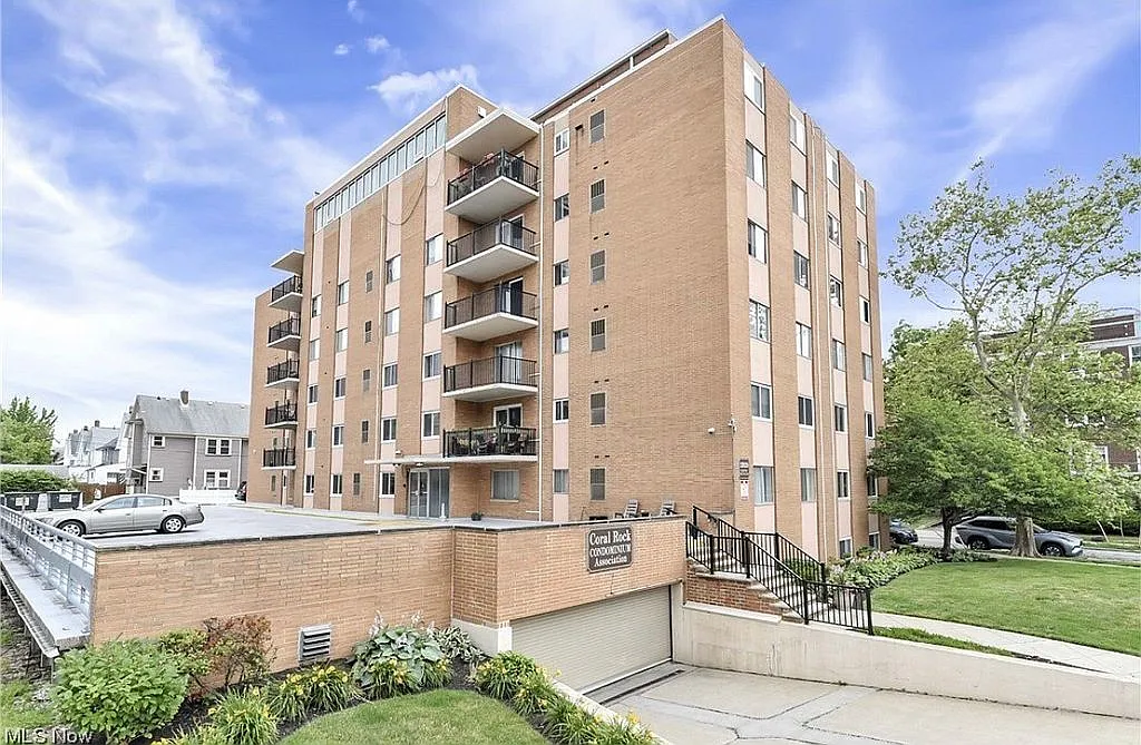 12029 Clifton Blvd APT 105 photo 1