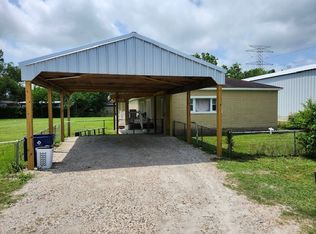 118 County Road 547b, Angleton, TX 77515