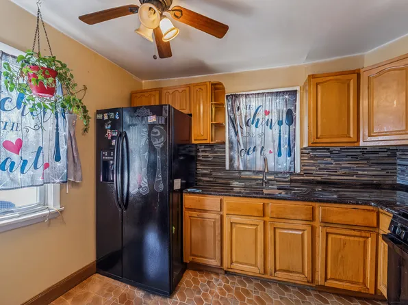 194-31 114th Road image 9 of 16