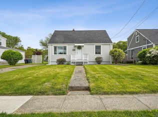 171 Meadowside Rd, Milford, CT 06460