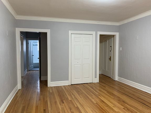 5th image of 2641 N Laramie Ave APT 1B