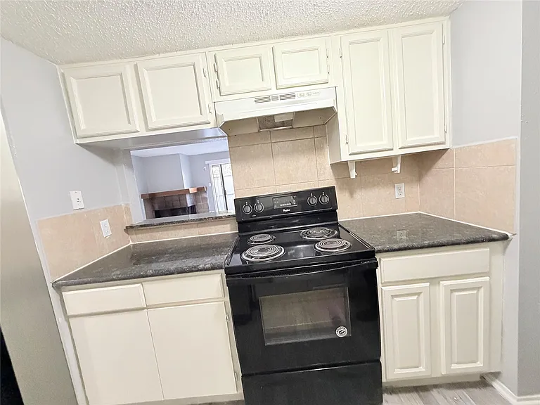 9461 Pagewood Ln #9461 — Photo 11