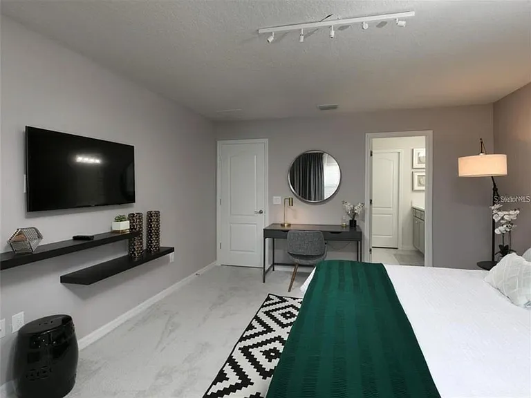 8831 Geneve Ct — Photo 34