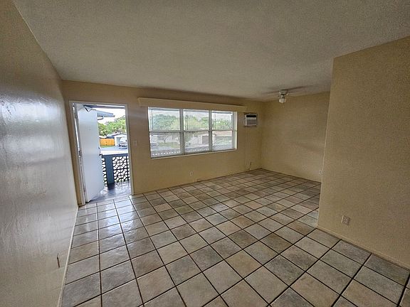 2nd image of 1760 NE 52nd St APT 9