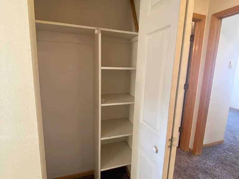 219 W Myrtle St #D — Photo 9