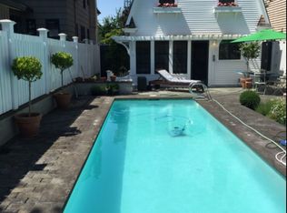 2004 42nd Ave E, Seattle, WA 98112