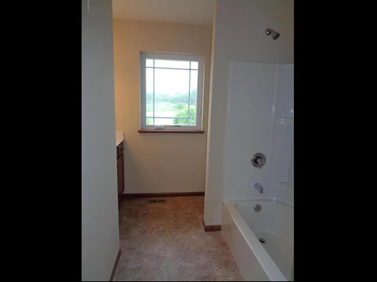 5244 Foxfield Dr NW — Photo 3