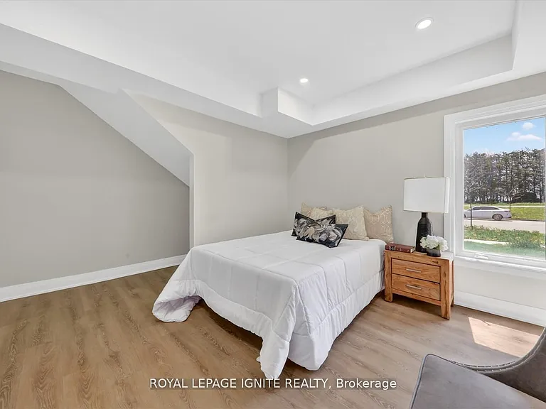 235 Port Darlington Rd — Photo 43