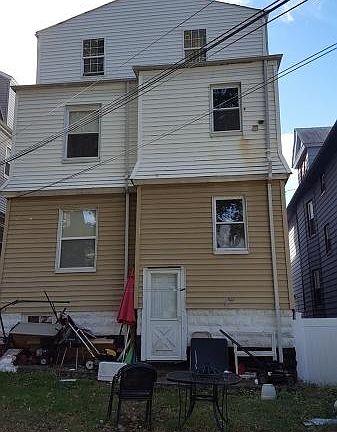 2nd image of 40 New St
