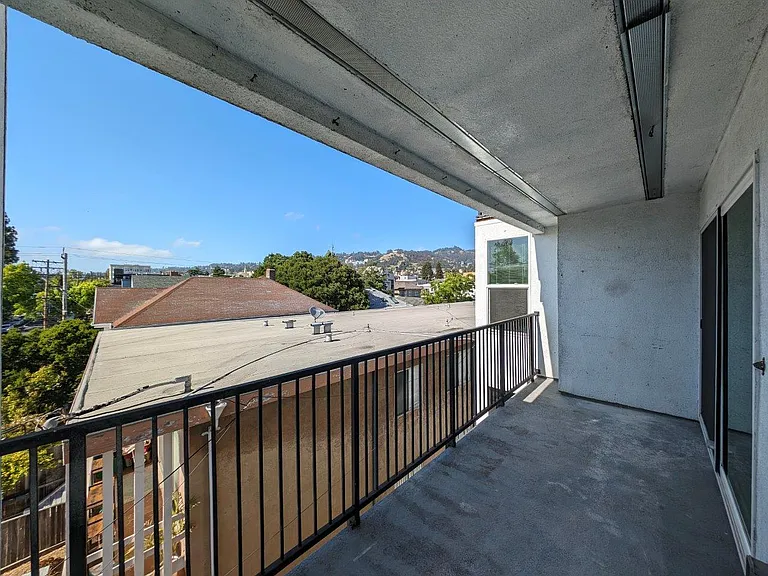 2607 Ellsworth Street — Photo 28
