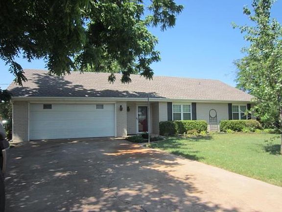 2nd image of 1215 Blugil Dr NE