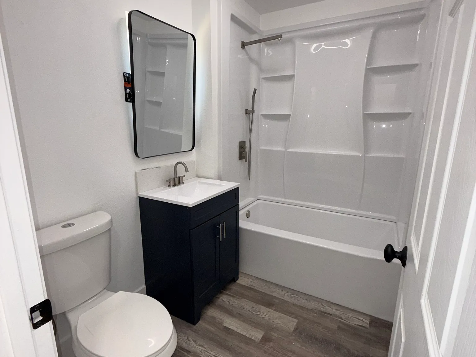 2 bed, 700 sqft, $1,800 — Photo 4