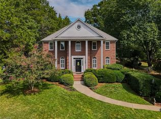 4025 Huntscroft Ln, Winston Salem, NC 27106