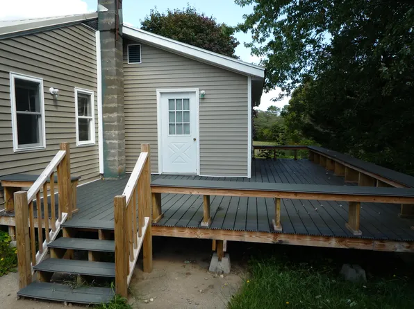 1 Champlain St, Redford, NY 12978